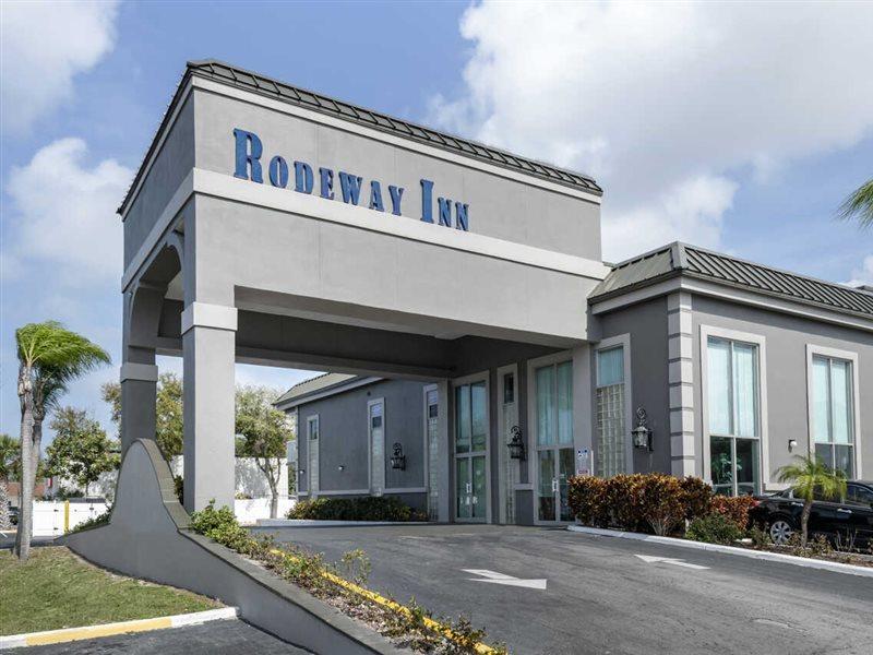 ניו פורט ריצ'י Rodeway Inn מראה חיצוני תמונה