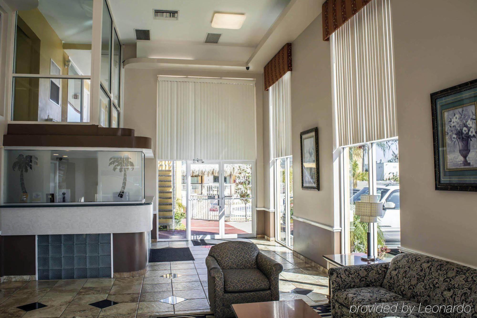 ניו פורט ריצ'י Rodeway Inn מראה חיצוני תמונה